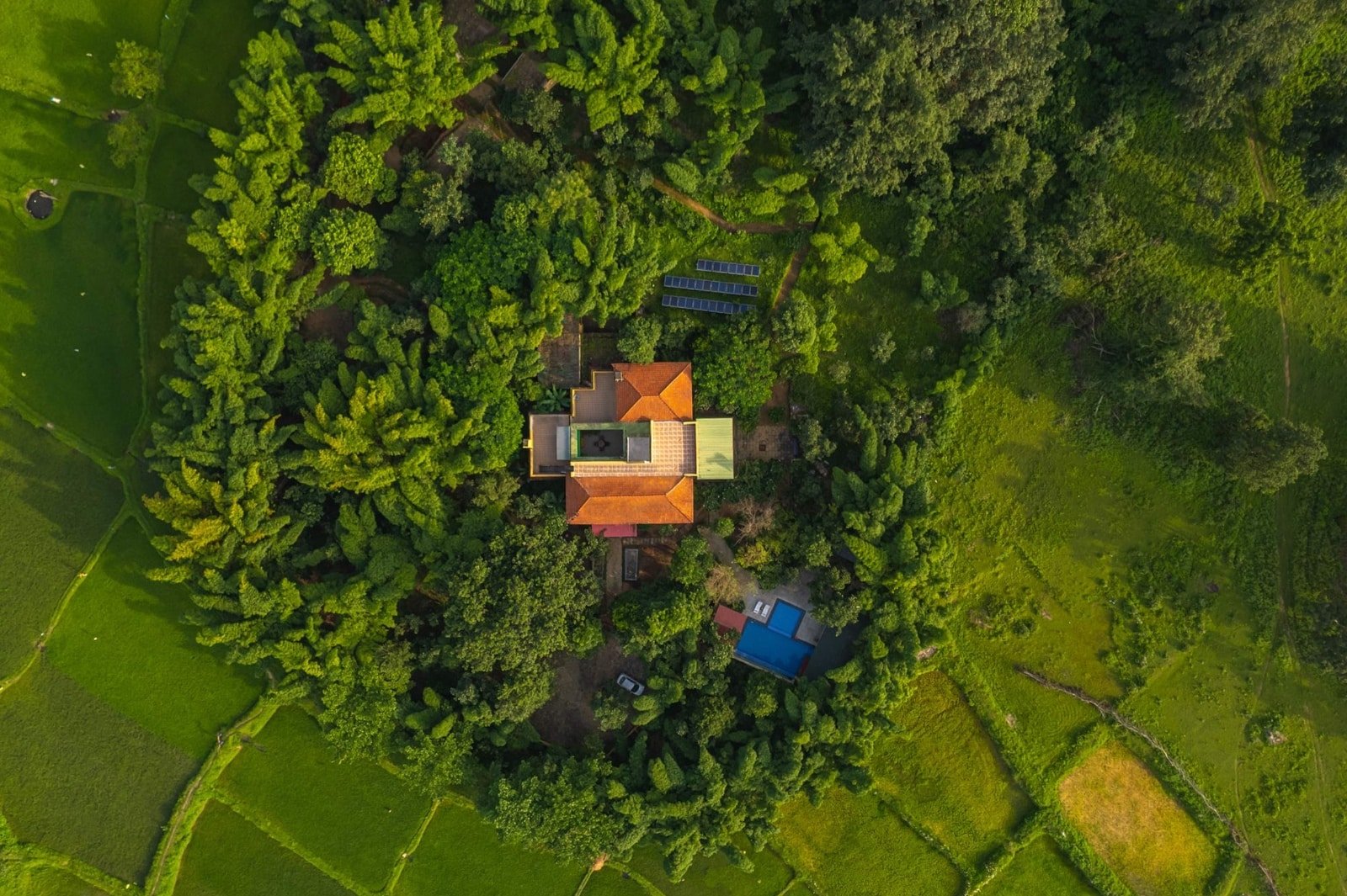 places to stay in kanha